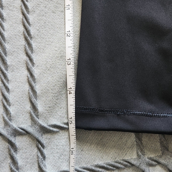 Athleta Black Performance Capri Leggings - Picture 6 of 6